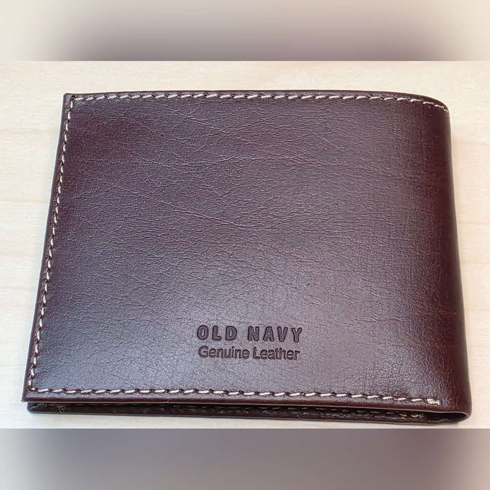 Old Navy Genuine Leather Bifold Wallet NEW!